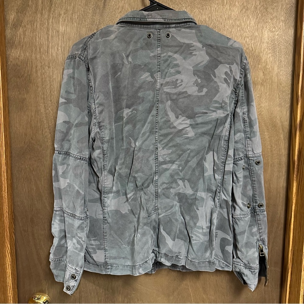 Pam and Gela Camo Jacket Full Zip Medium - Picture 2 of 3